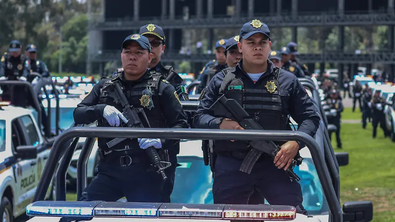 Aspectos de policias de la cdmx (56)